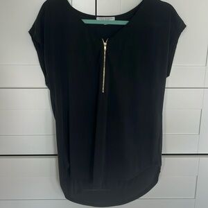 Black top very comfy with zipper